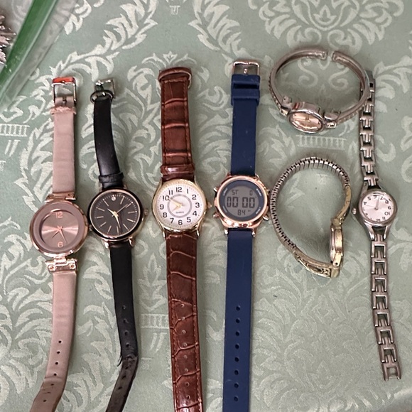 Other - Elegant fashion Watch lot parts crafts